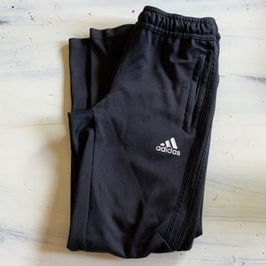 Adidas Black Jogger Pants. Youth Small 9/10.
